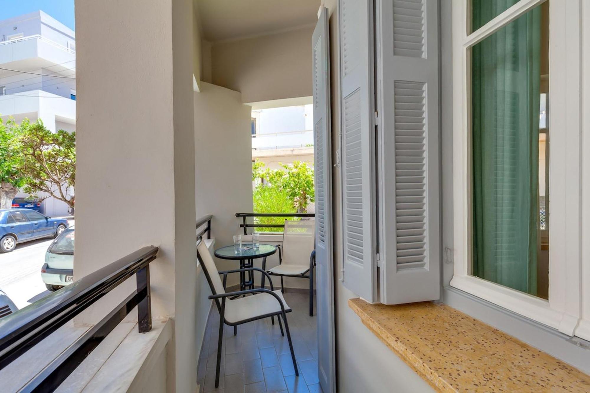 Samouil Apartment Steps From The Beach Chania  Exterior photo